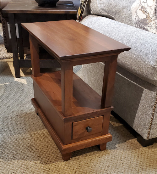 Amish Chairside Table- Cherry Occasional Tables Amish