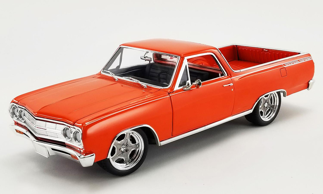 Acme 1:18 Scale 1965 Chevrolet El Camino Custom Cruiser (Orange Metallic)  A1805412