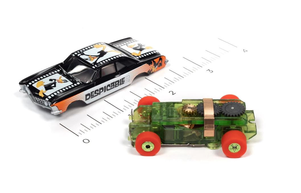 Auto World Diecast ThunderJet R33 Looney Tunes Electric Slot Car