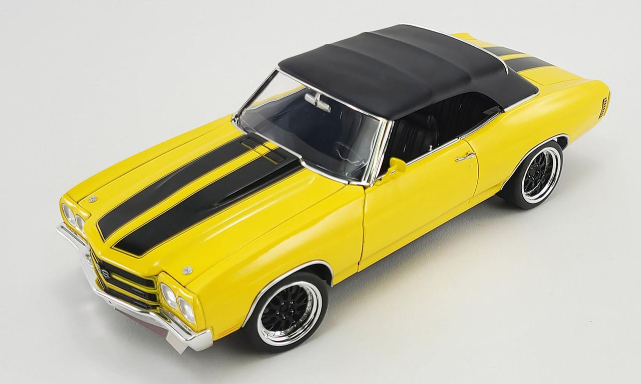 ミニカー ACME 1/18 Chevrolet Chevelle 454 SS Acme 1:18 Scale 1970 Chevrolet Chevelle SS 454 (Tuxedo Black
