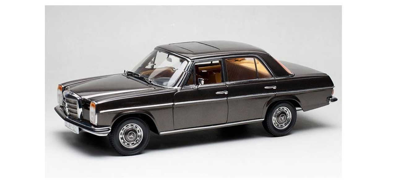 Sun Star 1:18 Scale 1968 Mercedes-Benz Stich 8 Saloon (Bronze) SS-5623