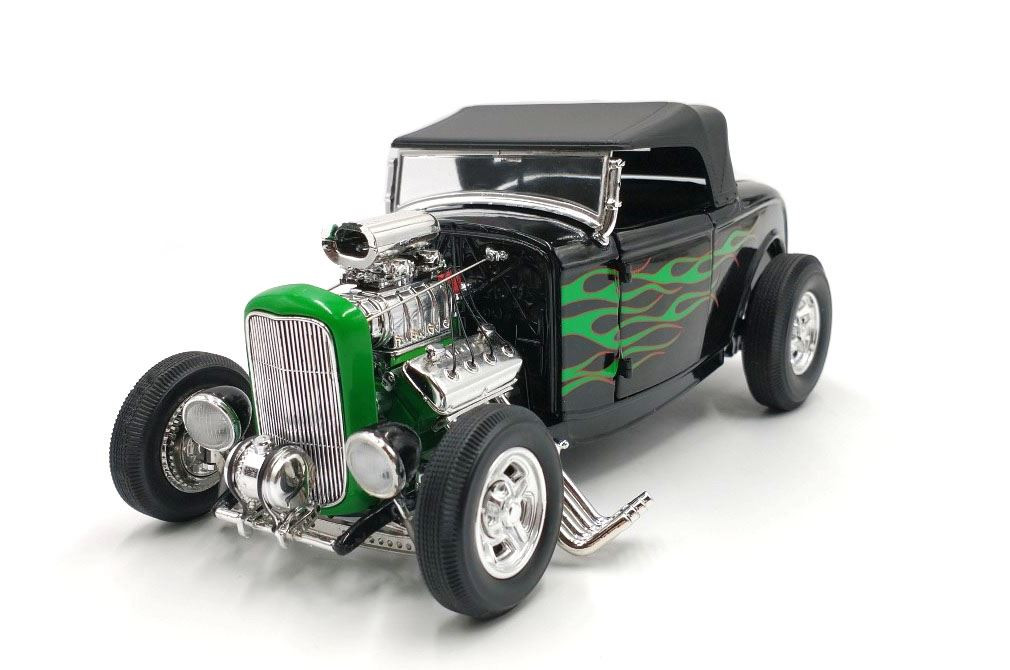 Acme Retro Studios Exclusive 1:18 Scale 1932 Ford Blown Hot Rod