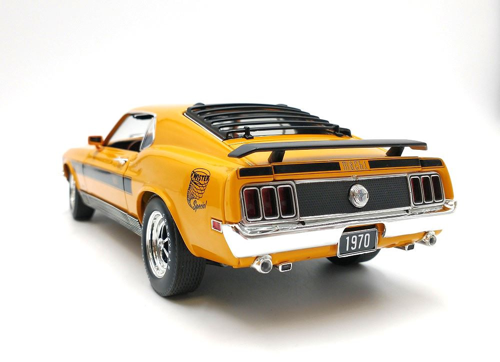 めいぷるです。 Acme Retro Hobby Exclusive 1:18 Scale 1970 Ford Mustang Mach 1