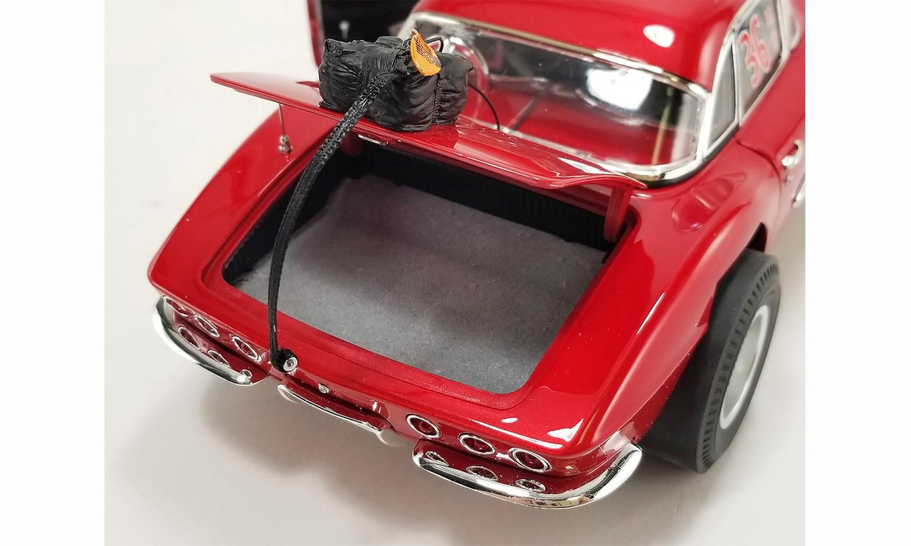 Acme 1:18 Scale 1961 Chevrolet Corvette Gasser - #26 Mazmanian