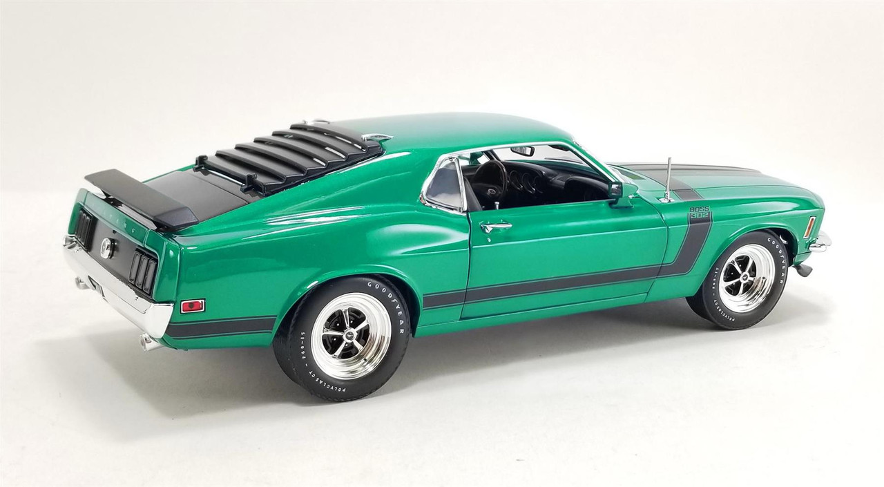 Acme Retro Hobby Exclusive 1:18 Scale 1970 Ford Mustang Boss 302 (Grabber  Green) A1801867RH