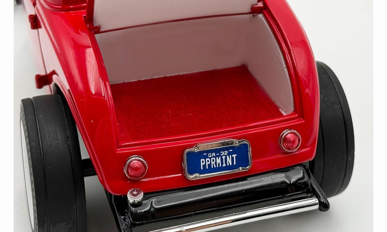 Acme 1:18 Scale 1932 Ford 3 Window - Peppermint Twist A1805026
