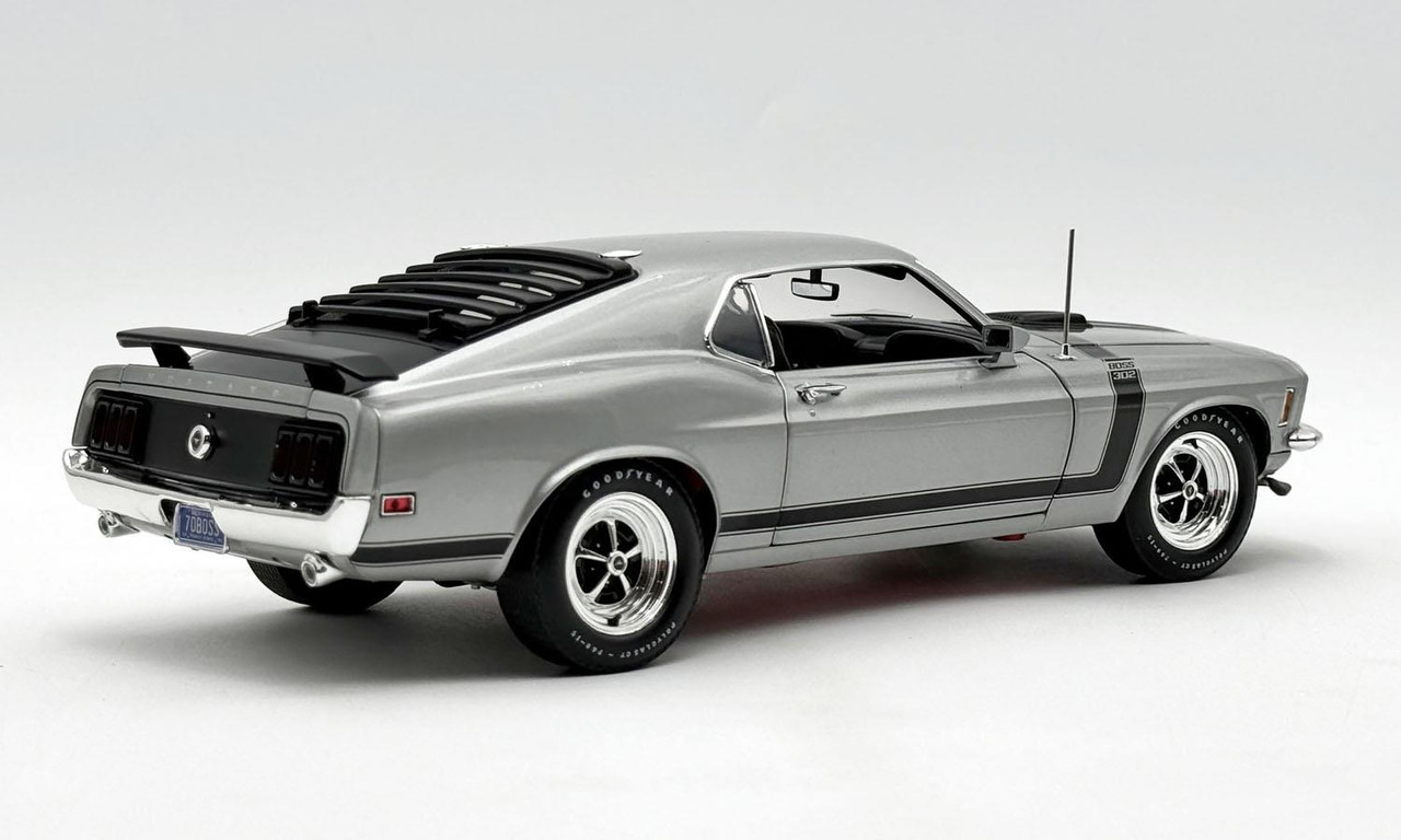 Acme 1:18 Scale 1970 Ford Mustang Boss 302 - Silver - Special