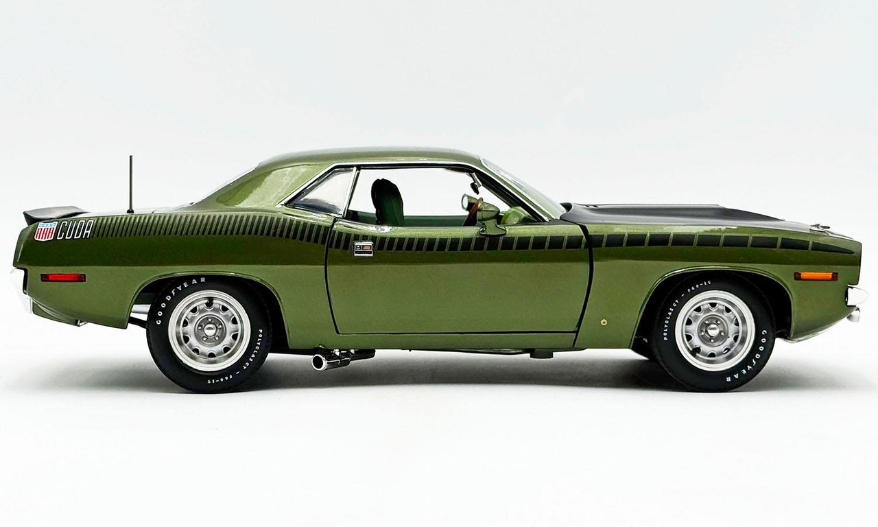 Acme 1:18 Scale 1970 Plymouth AAR Cuda (Ivy Green) A1806140