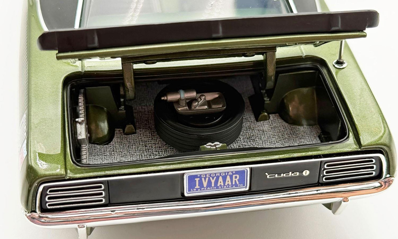 Acme 1:18 Scale 1970 Plymouth AAR Cuda Vinyl Top (Ivy Green
