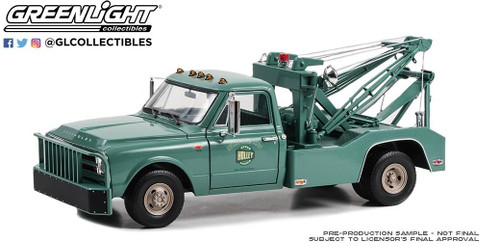 Greenlight 1:18 Scale 1967 Chevrolet C-30 Dually Wrecker - Holley Speed Shop 13682