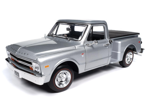 Auto World 1:18 Scale 1968 Chevy C10 Pickup Stepside (Silver) AW324