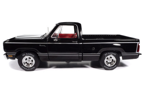 Auto World 1:18 Scale 1979 Dodge SWB Sweptline Adventurer Pickup Truck (Black) AMM1355