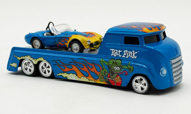 COOL CAR ミニオン トレーラー 1:64 PREORDER CC 1:64 VW T1 Pickup Minions Livery Diecast Model Price