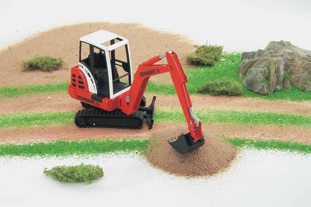 Bruder 1:16 Schaeff HR16 Mini Excavator