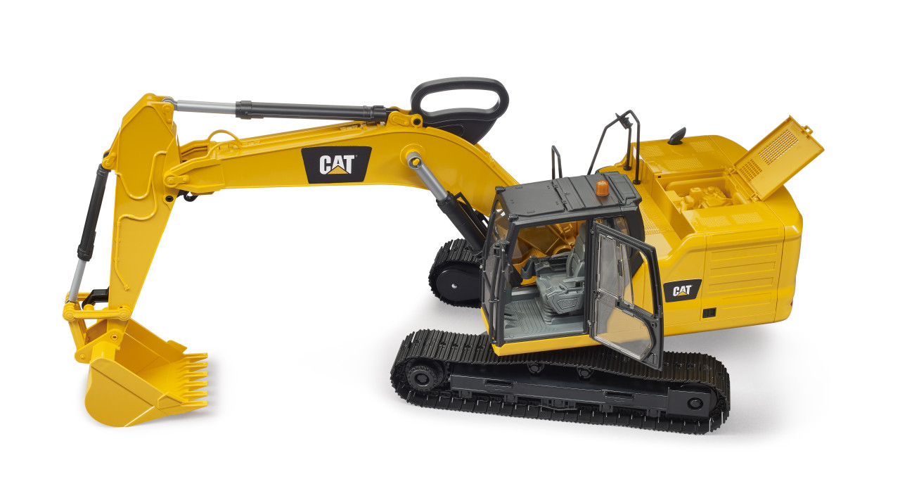 Bruder 1:16 Caterpillar Excavator With Black Track Bruder 1:16 Caterpillar Excavator With Black Track