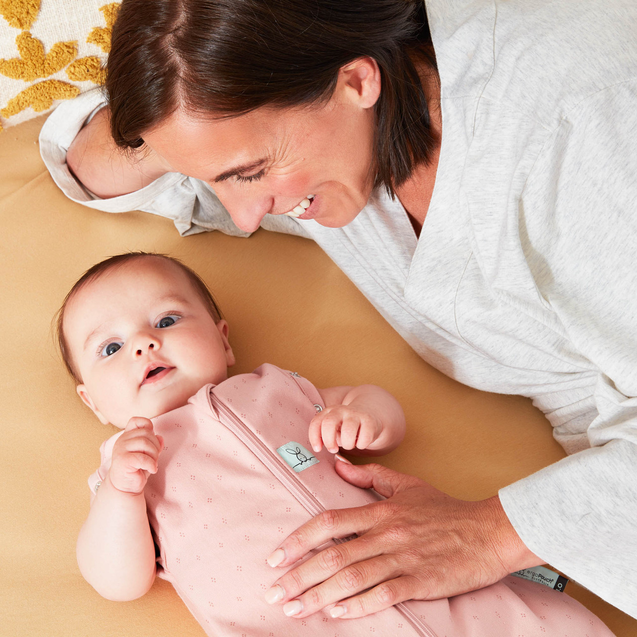 Ergopouch Cocoon Swaddle Bag Berries TOG 1.0 Size 6-12 Months