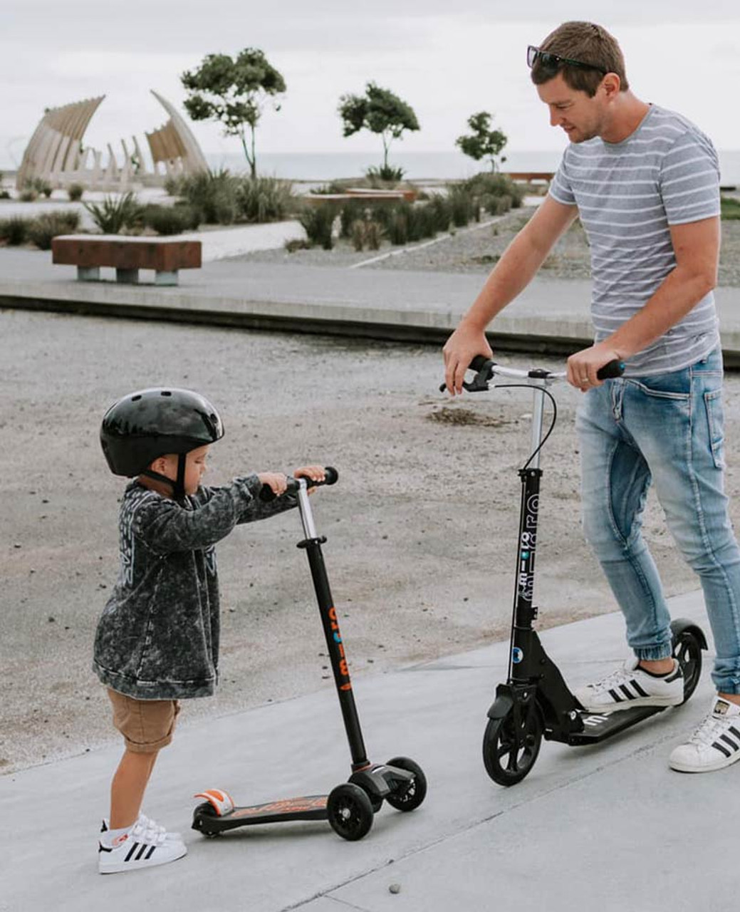 maxi micro scooter black