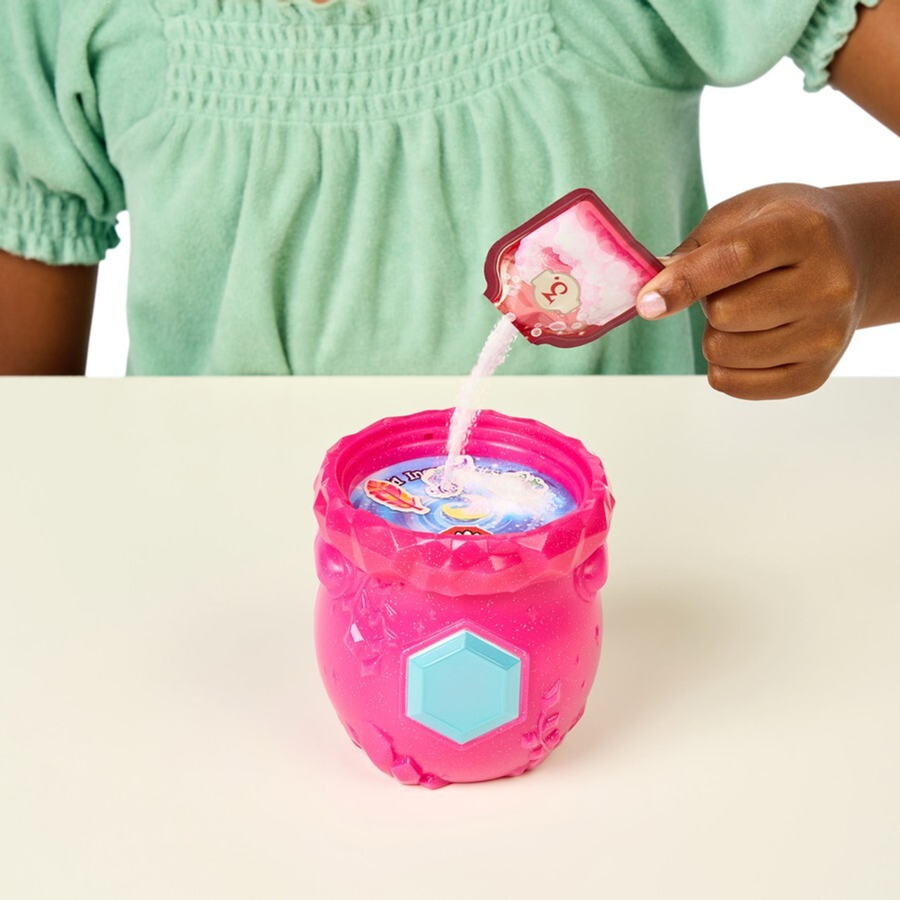 Magic Mixies Mixlings S3 Fizz and Reveal Cauldron - 2 Pack Magic Mixies Mixlings S3 Fizz and Reveal Cauldron - 2 Pack