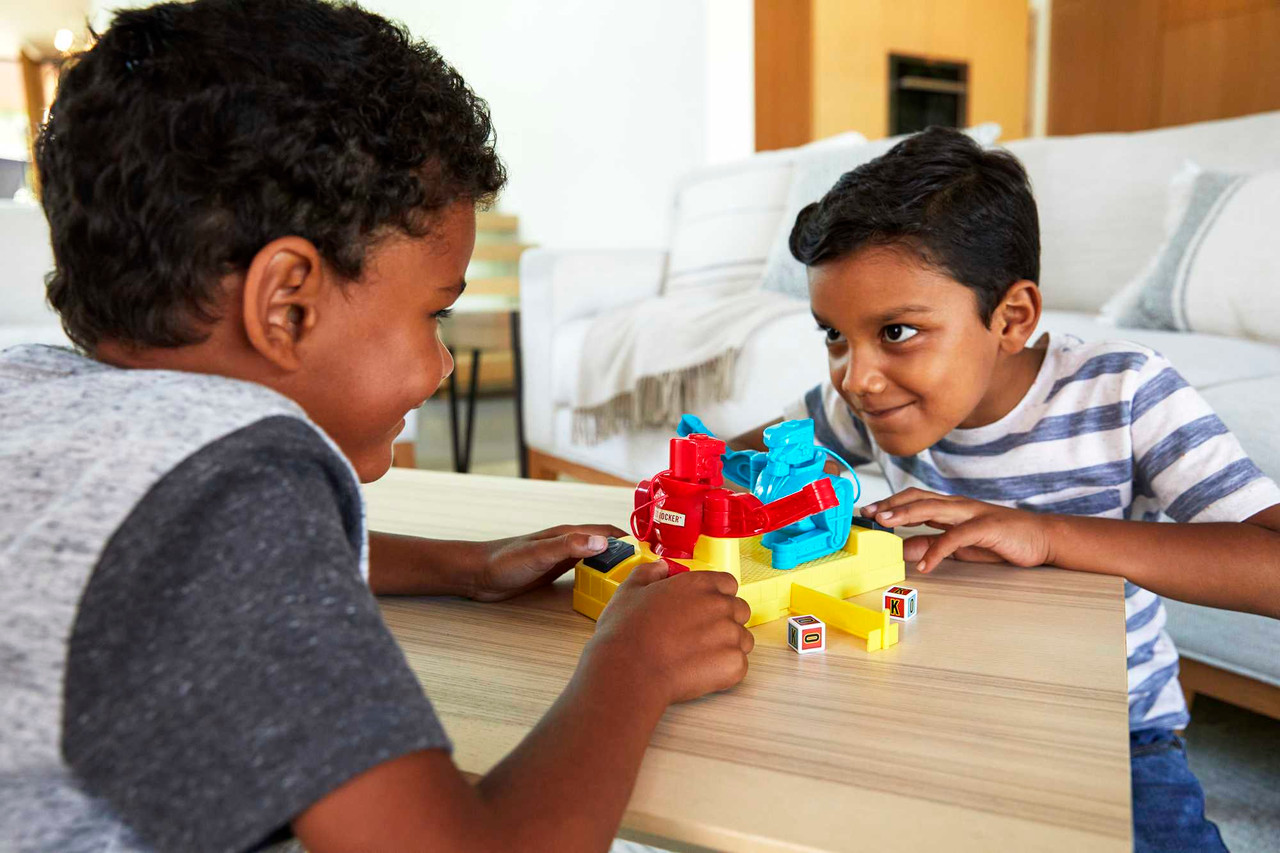 Rock 'Em Sock 'Em Robots Game - Knock or Block Fighting Robots