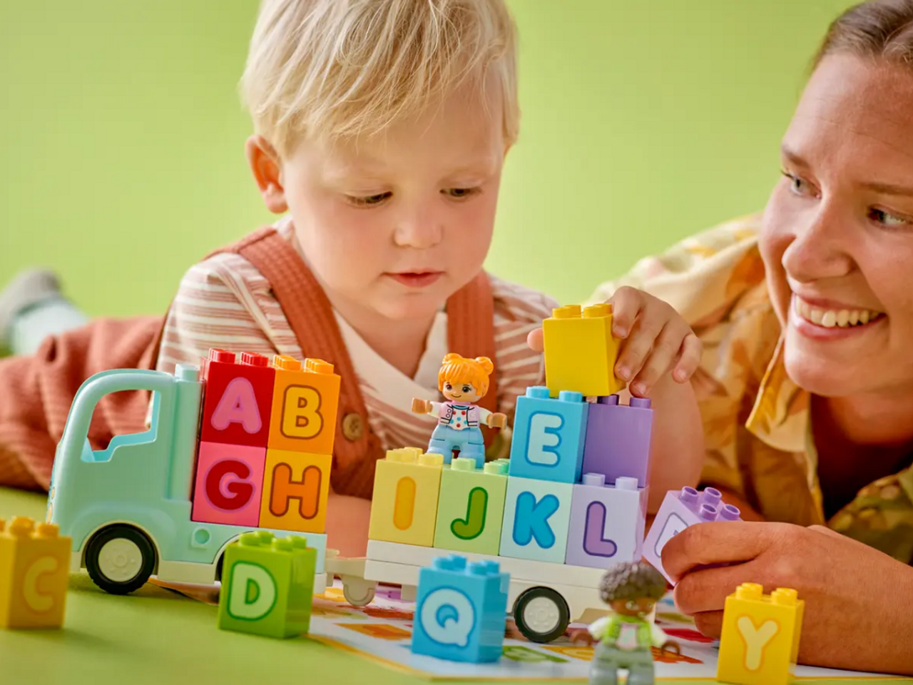 LEGO DUPLO Alphabet Truck 10421 LEGO DUPLO Alphabet Truck 10421