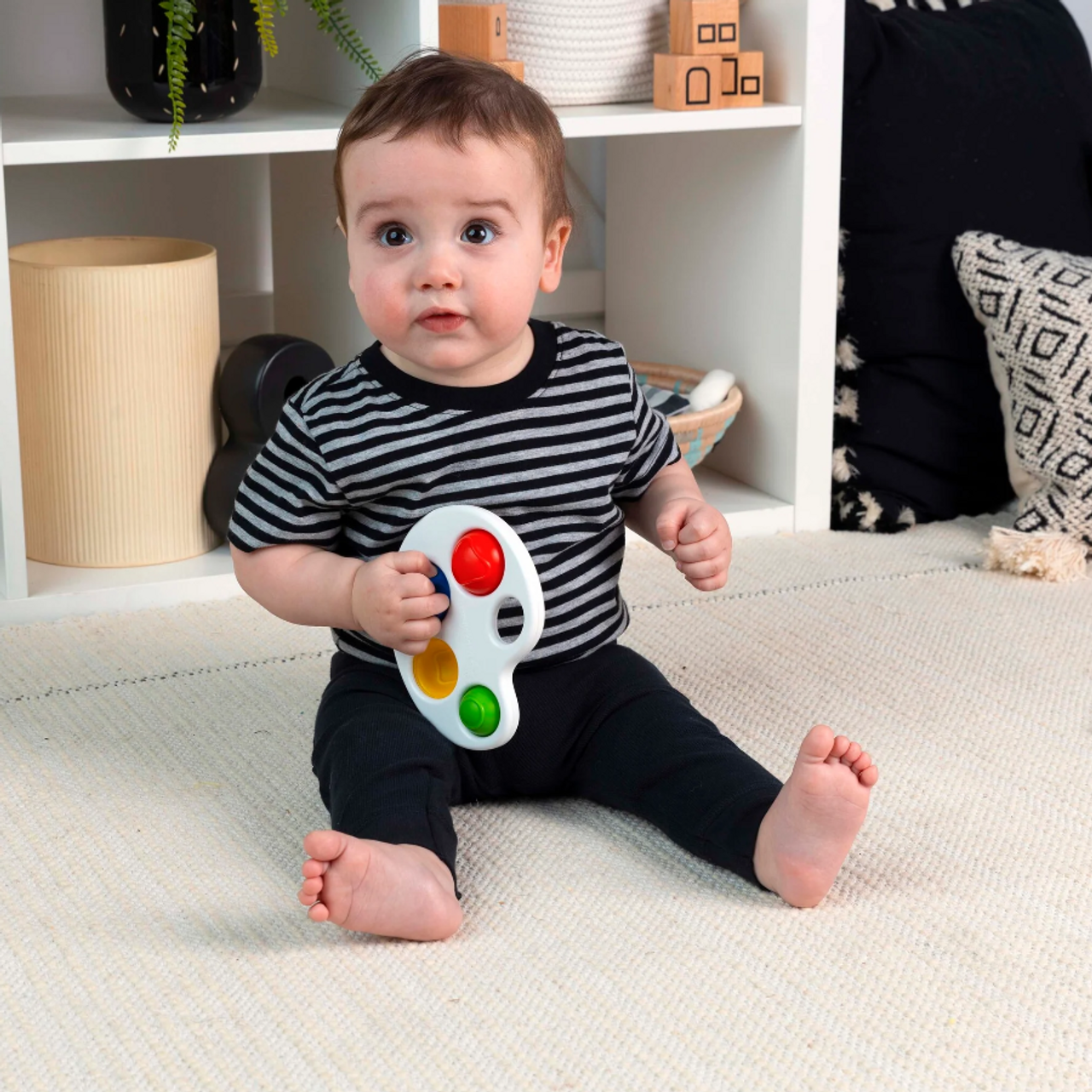 Baby Einstein Colour Pop Palette Sensory Toy Baby Einstein Colour Pop Palette Sensory Toy