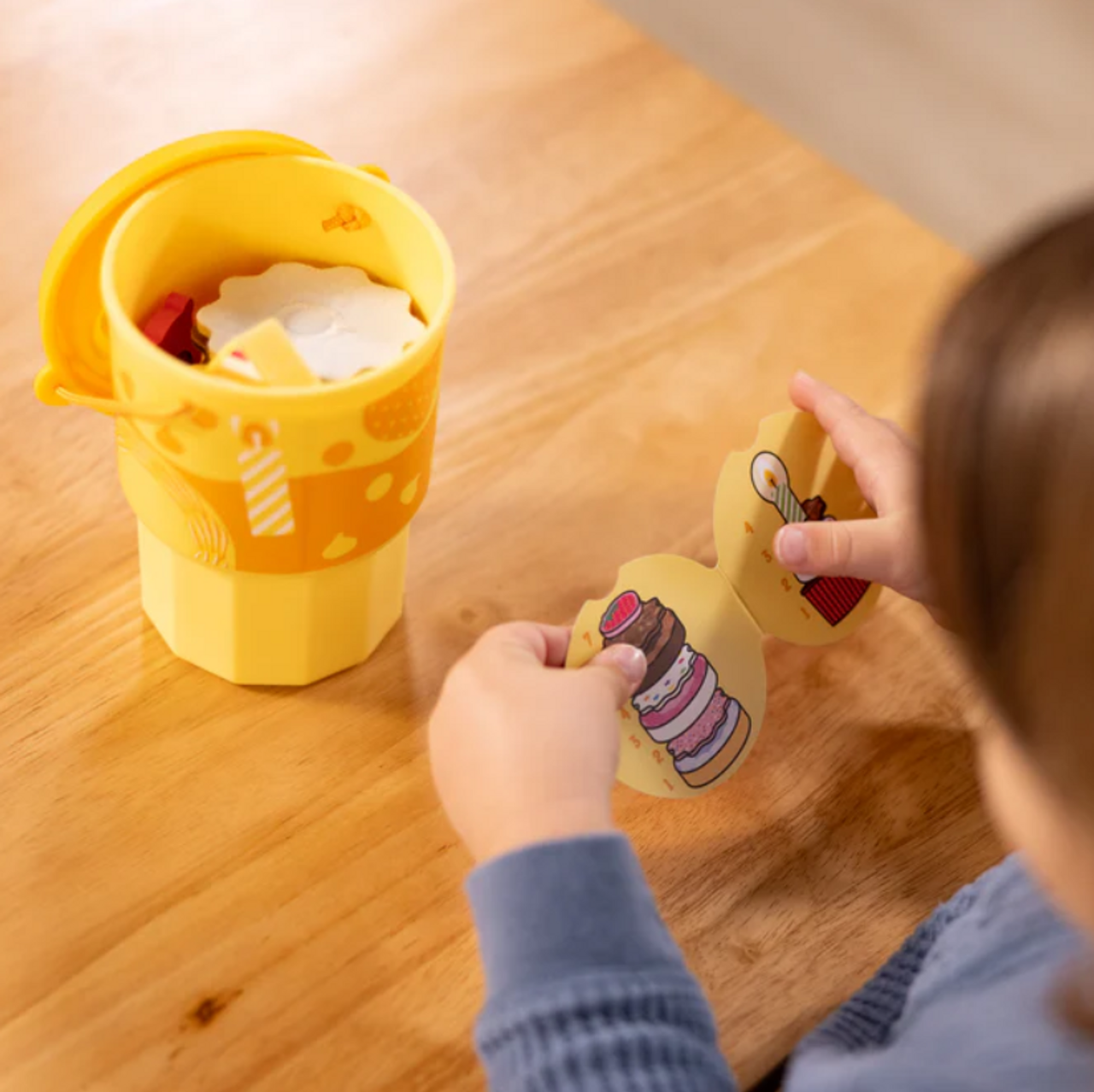 Melissa & Doug Play to Go Cake & Cookies Play Set