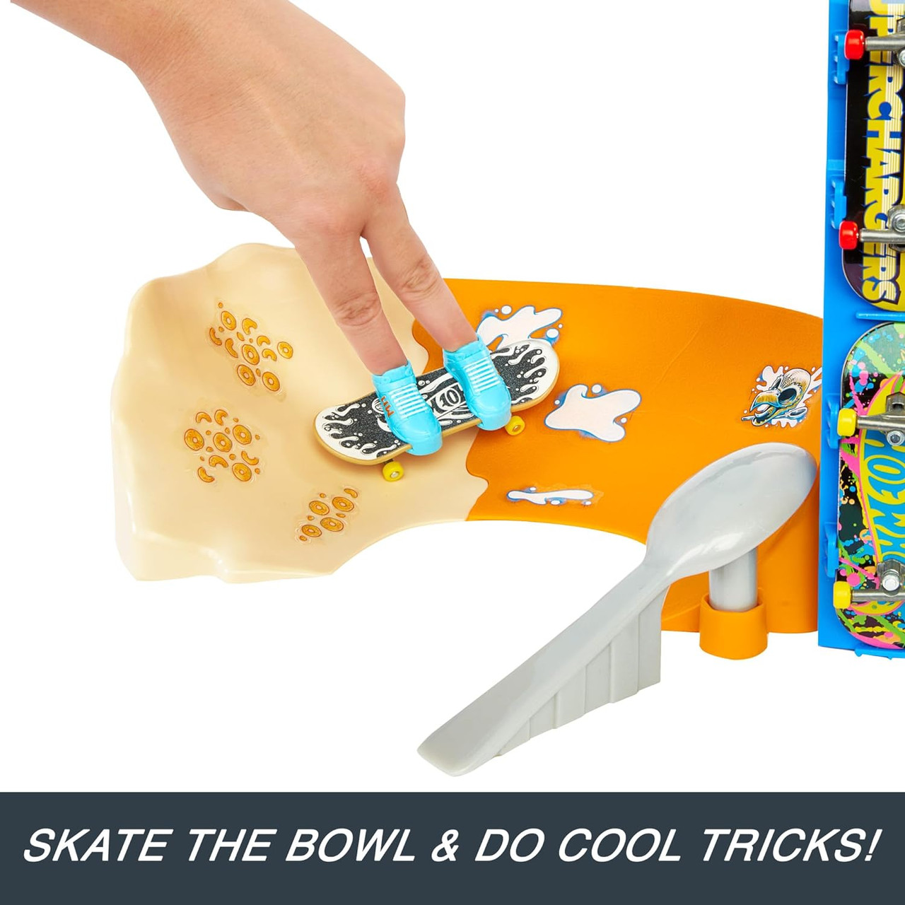 Hot Wheels Skate Tony Hawk Cereal Skate Bowl Fingerboard Set