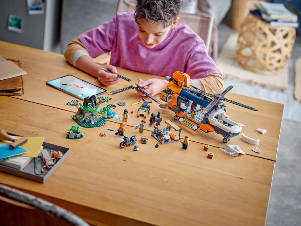 LEGO City Jungle Explorer Helicopter at Base Camp 60437 LEGO City Jungle Explorer Helicopter at Base Camp 60437