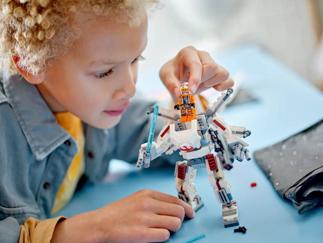 LEGO Star Wars Luke Skywalker X-Wing Mech 75390