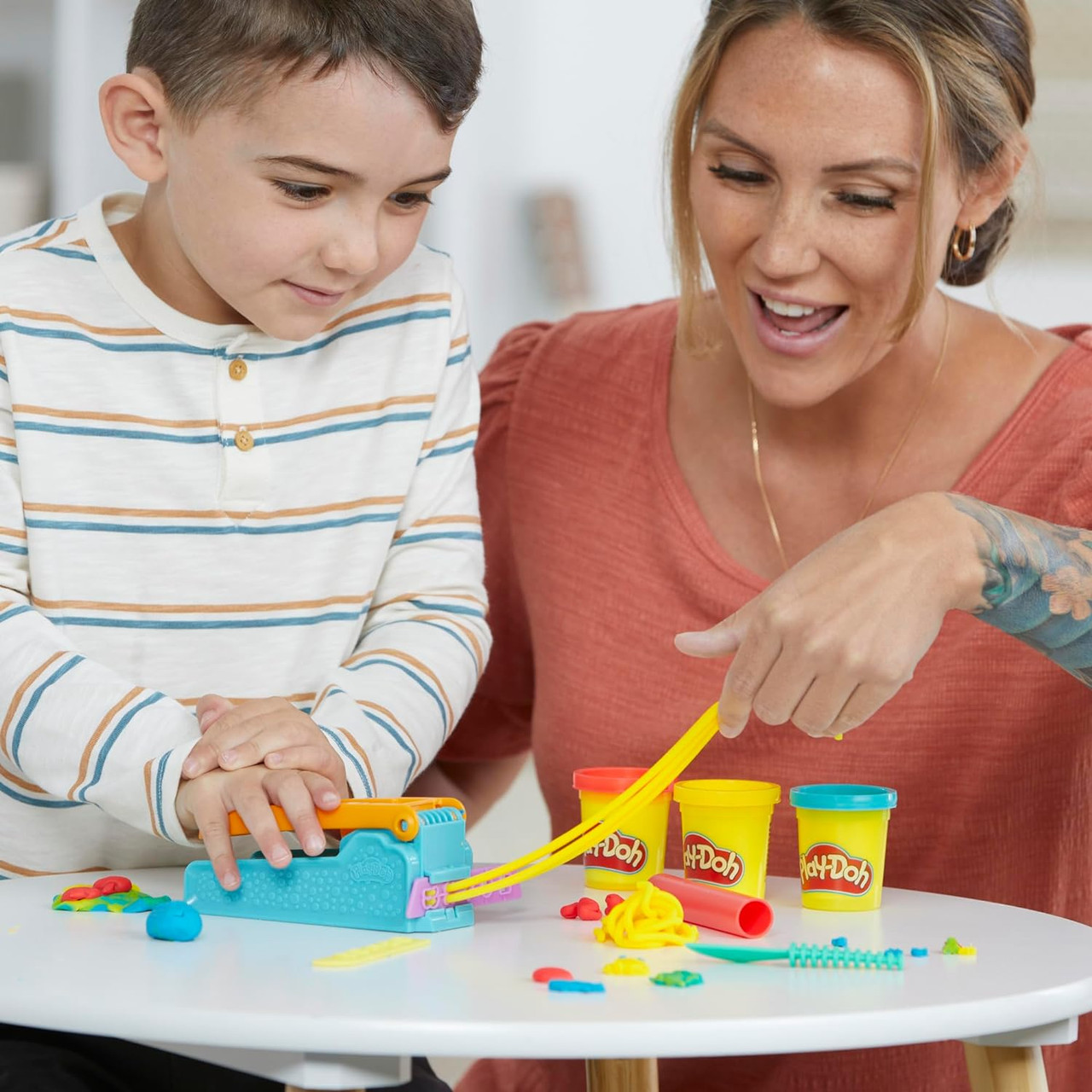 Play-Doh Fun Factory Starter Playset Play-Doh Fun Factory Starter Playset