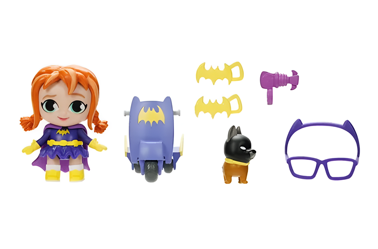 DC Super Hero Girls Mini Doll 3" Batgirl with Scooter & Pet Playset DC Super Hero Girls Mini Doll 3" Batgirl with Scooter & Pet Playset