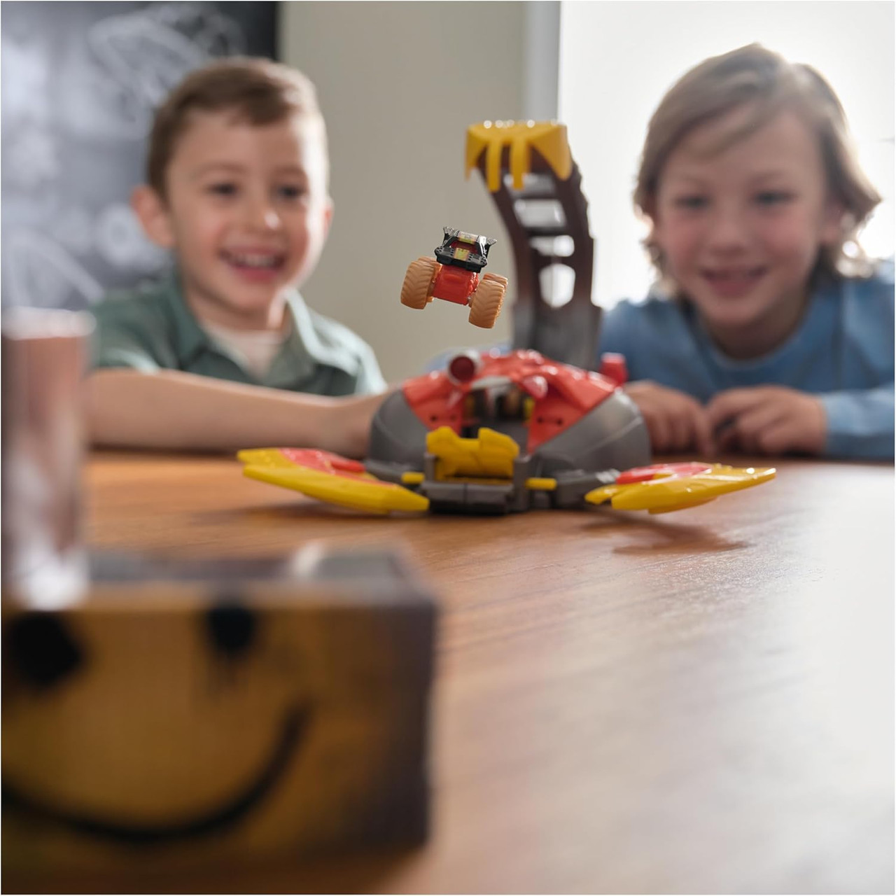 Monster Jam El Toro Loco Venom Velocity Scorpion Playset Monster Jam El Toro Loco Venom Velocity Scorpion Playset