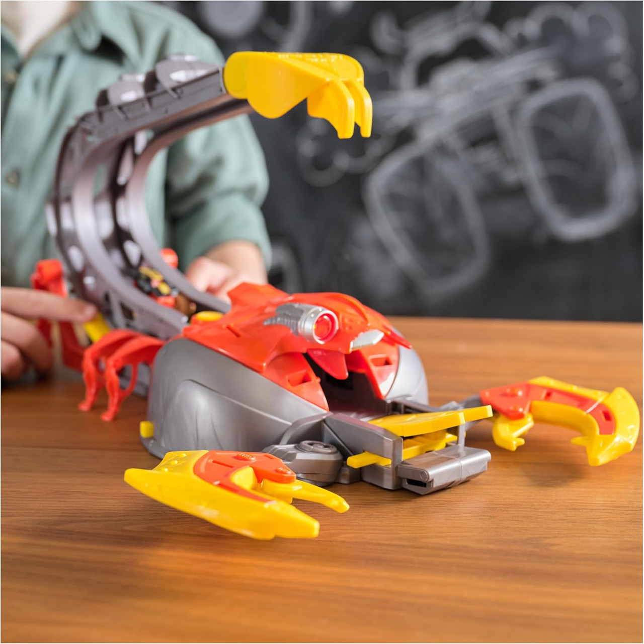 Monster Jam El Toro Loco Venom Velocity Scorpion Playset Monster Jam El Toro Loco Venom Velocity Scorpion Playset