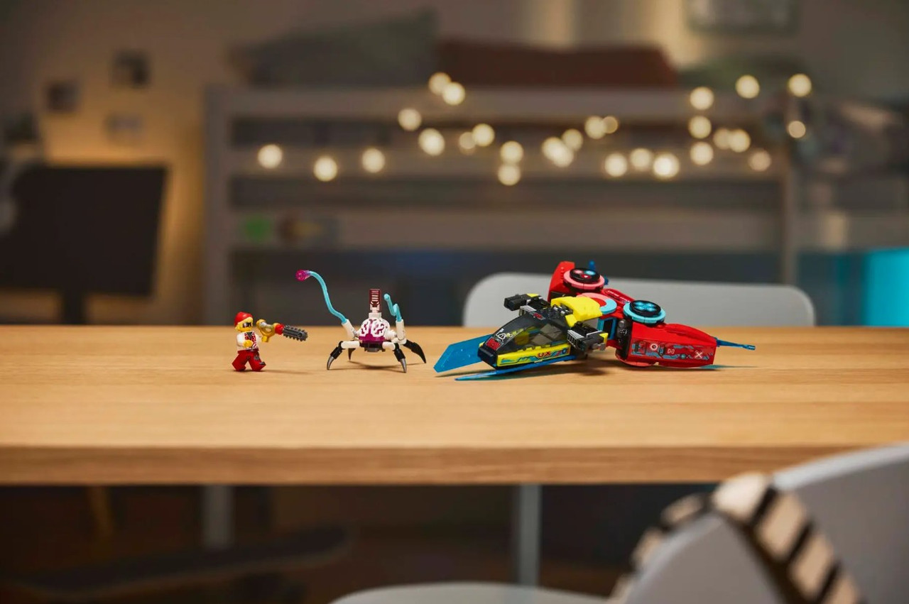 LEGO DREAMZzz Cooper's Gaming Controller Jet 71489