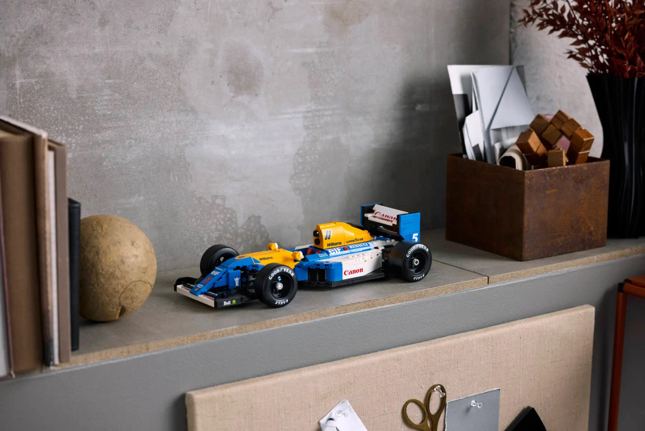 LEGO Icons Williams Racing FW14B & Nigel Mansell 10353 LEGO Icons Williams Racing FW14B & Nigel Mansell 10353