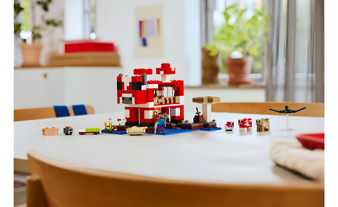 LEGO Minecraft The Mooshroom House 21270 LEGO Minecraft The Mooshroom House 21270