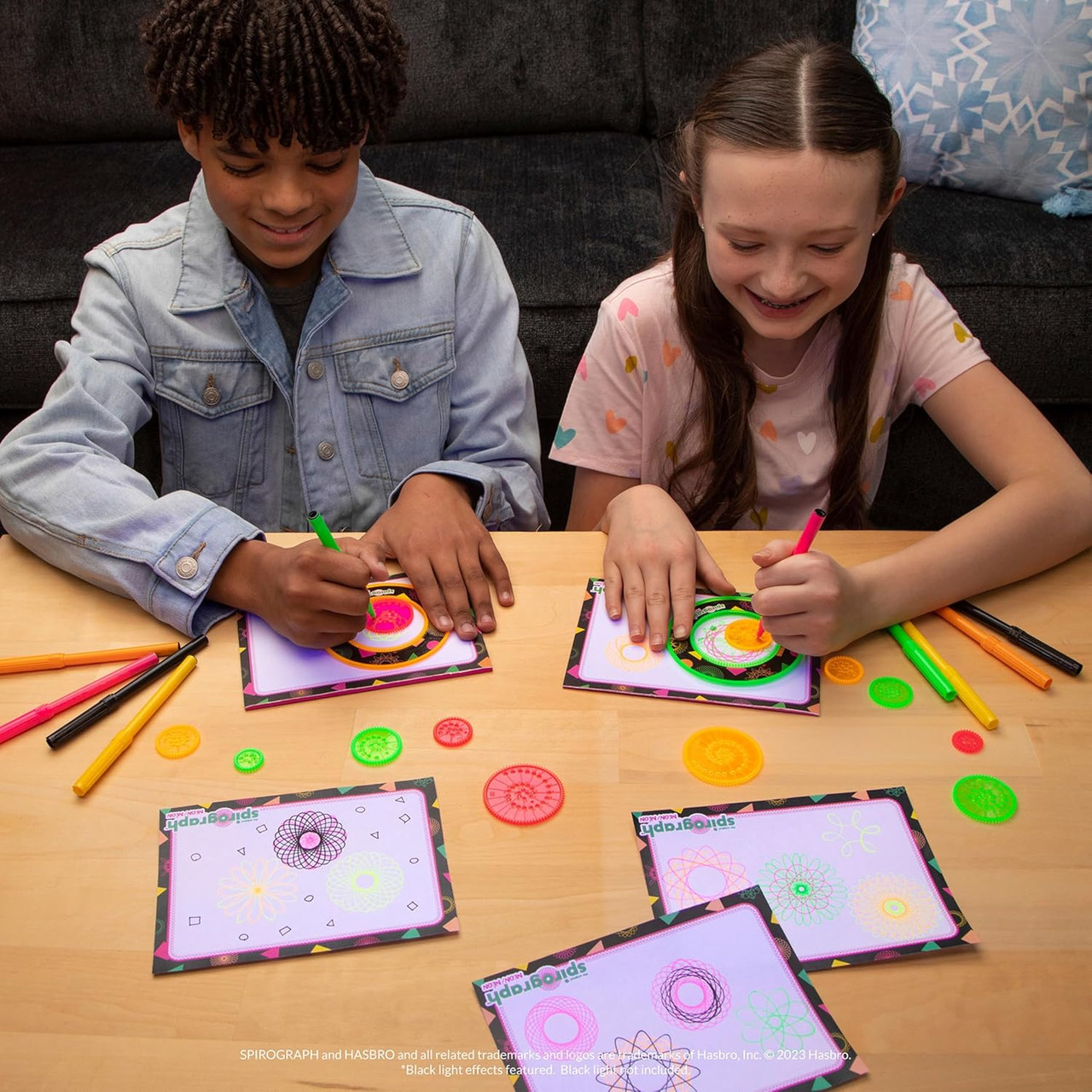 Spirograph Neon Drawing Set