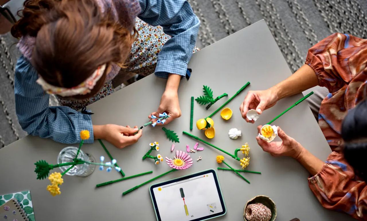 LEGO Botanical Petite Sunny Bouquet 10347