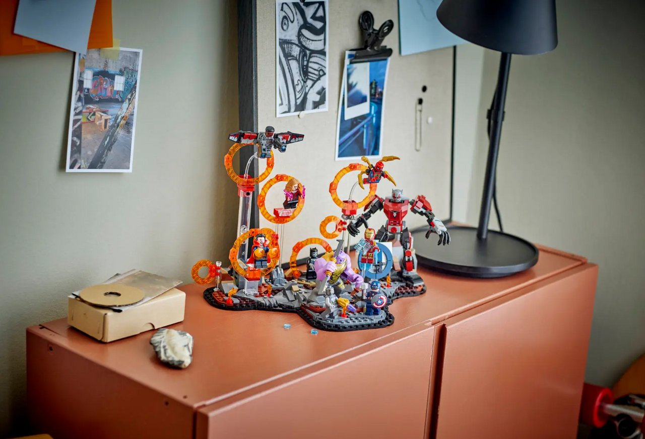 LEGO Marvel Avengers: Endgame Final Battle 76323