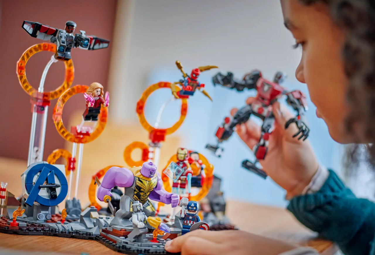 LEGO Marvel Avengers: Endgame Final Battle 76323