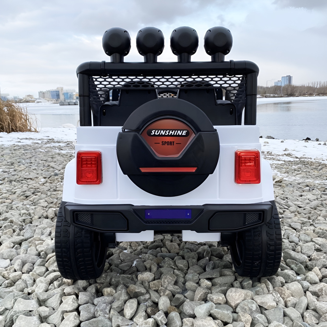 White Off-Road Electric Ride-On Jeep White Off-Road Electric Ride-On Jeep