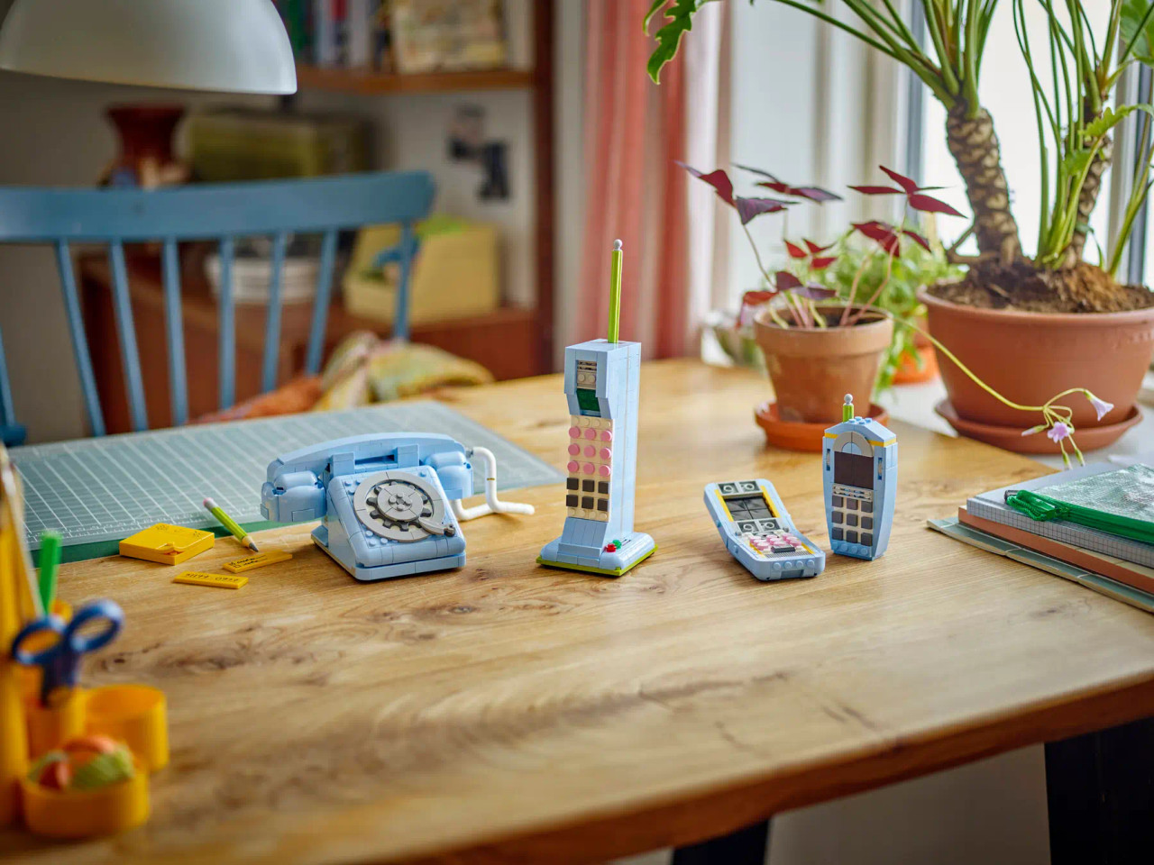 LEGO Creator 3-in-1 Retro Telephone 31174