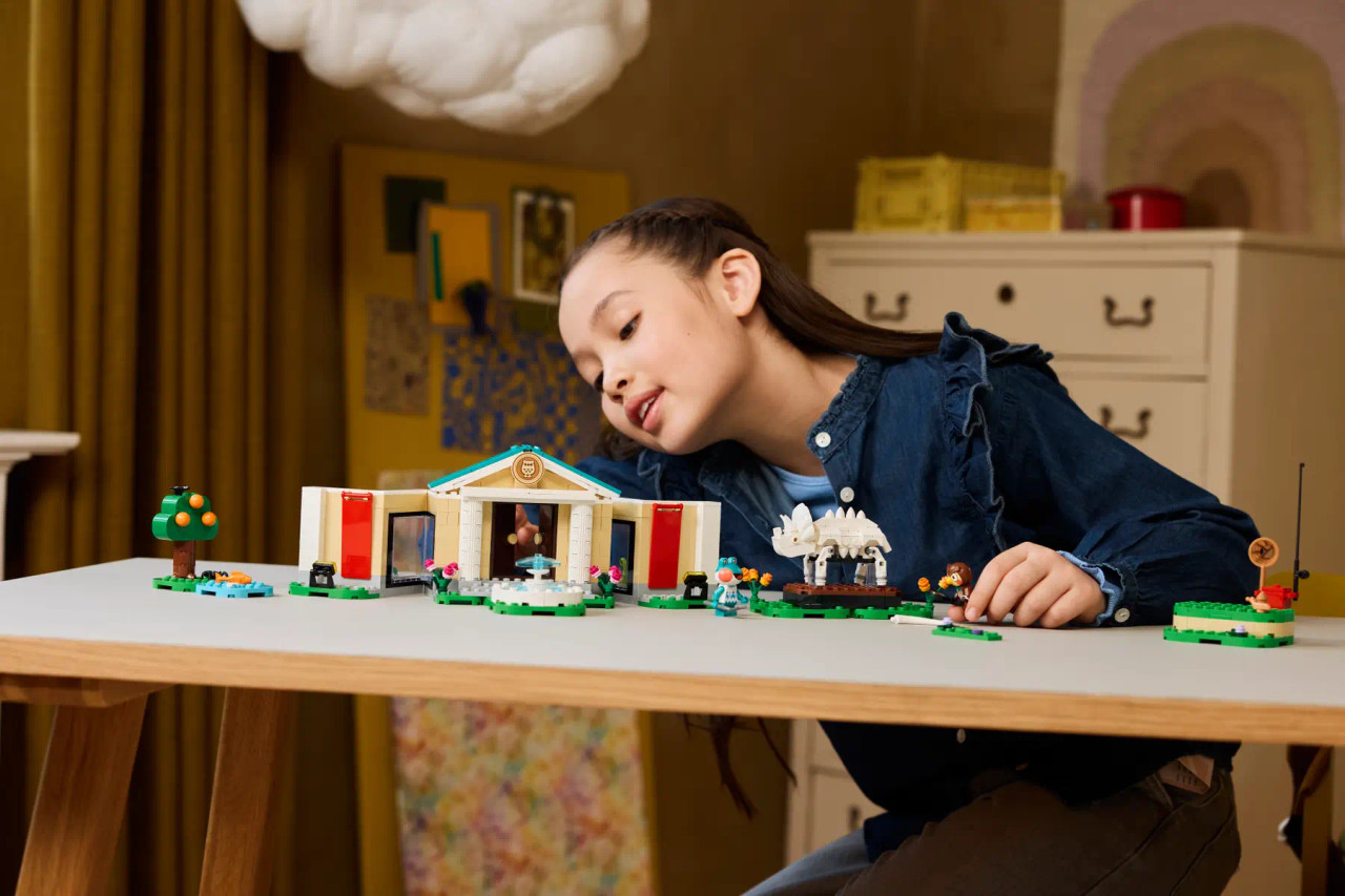 LEGO Animal Crossing Blathers's Museum Collection 77056 LEGO Animal Crossing Blathers's Museum Collection 77056