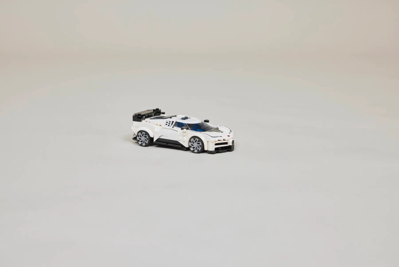 LEGO Speed Champion Bugatti Centodieci Hyper Sports Car 77240