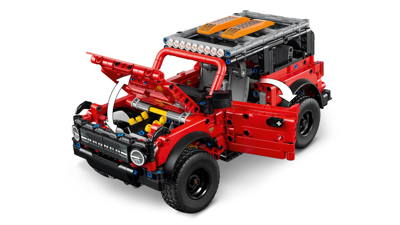 LEGO Technic Ford Bronco SUV 42213