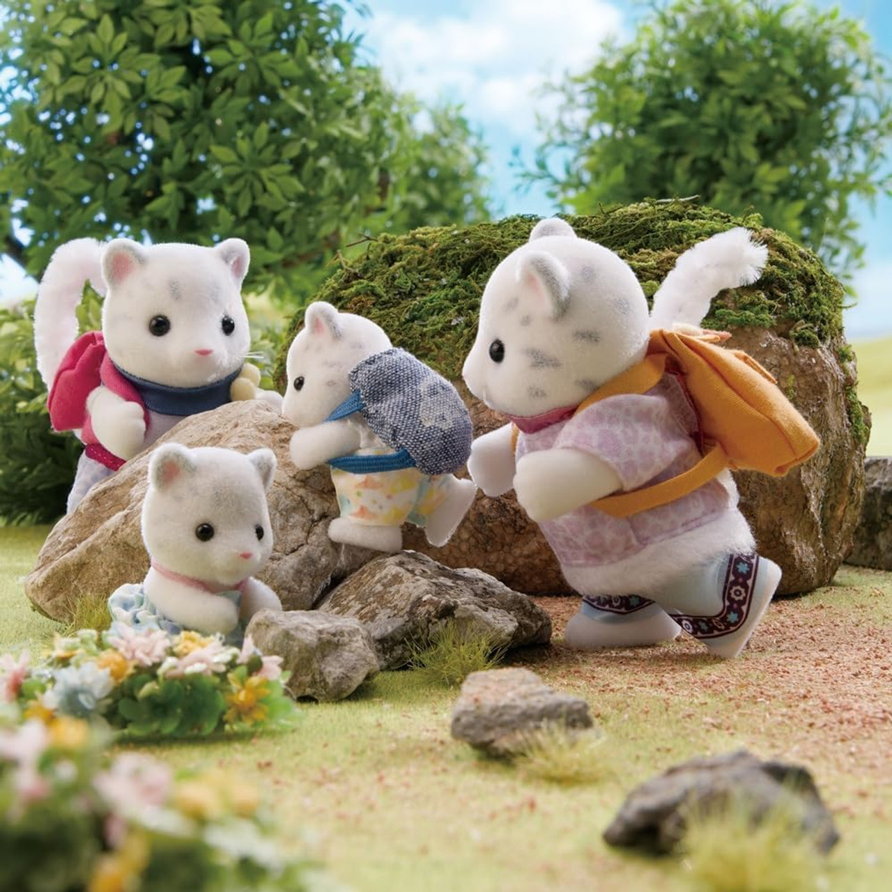 Sylvanian Families - Snow Leopard Family