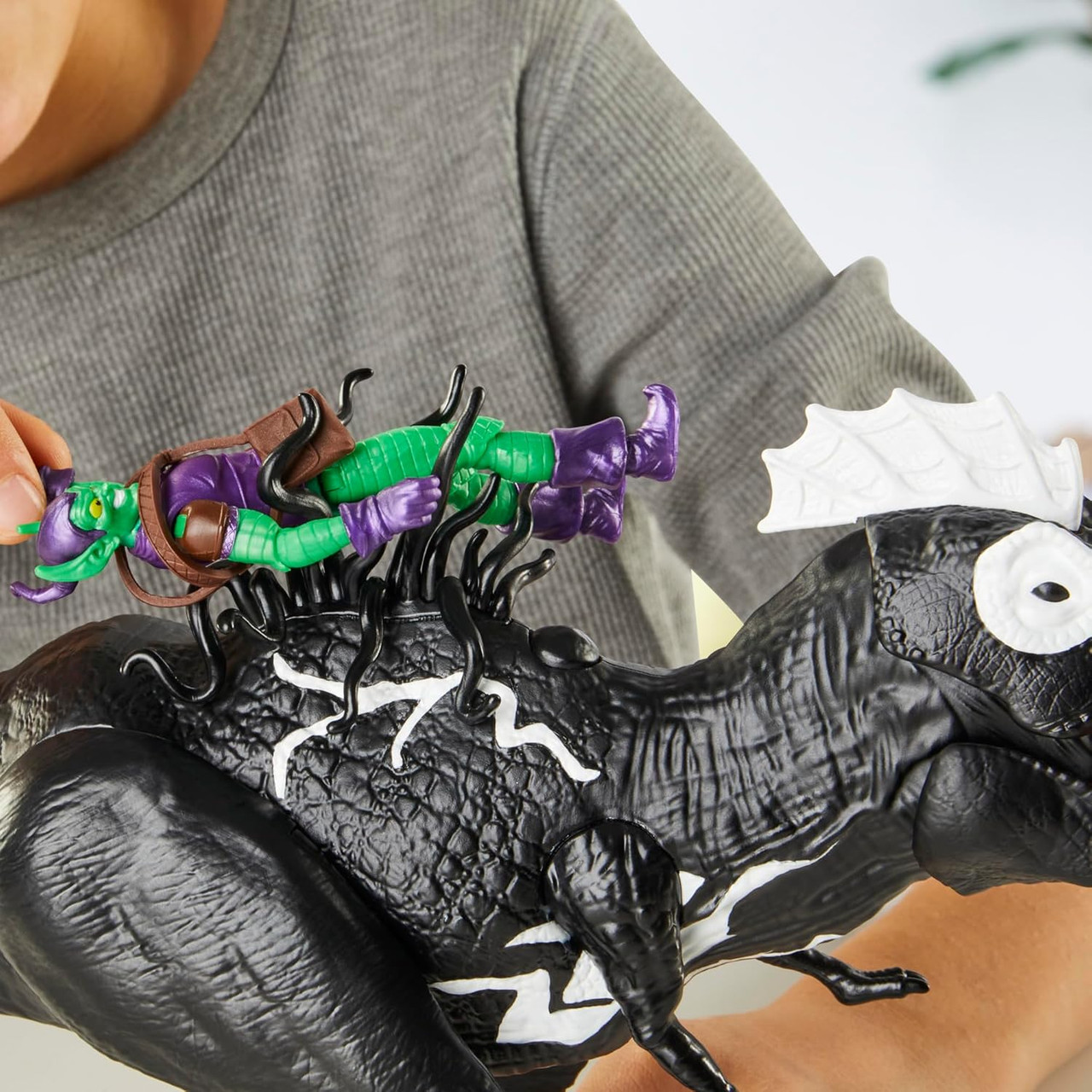 Marvel Spider-Man Epic World of Action Venom Vs. Venomsaurus Rex 40cm