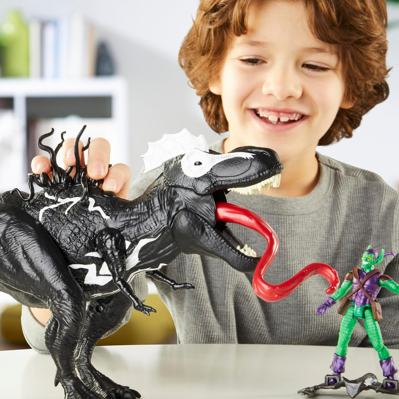 Marvel Spider-Man Epic World of Action Venom Vs. Venomsaurus Rex 40cm