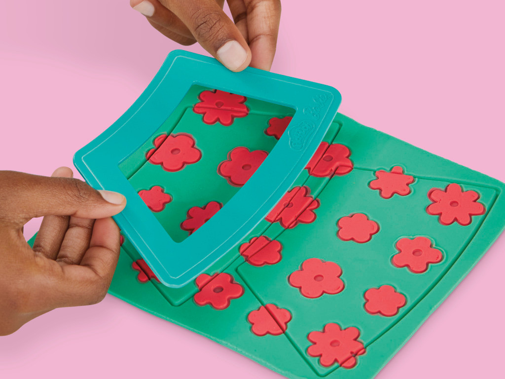 Play-Doh Barbie Florals and Fringe Doll Set