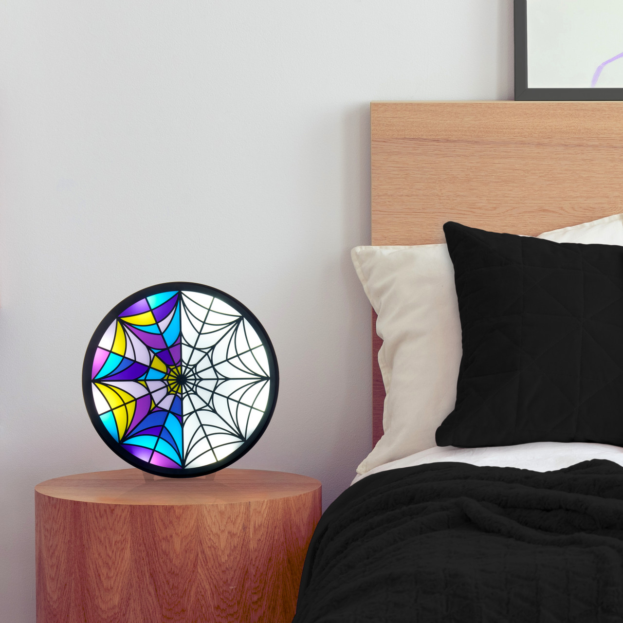 Batt Wednesday Window Light 